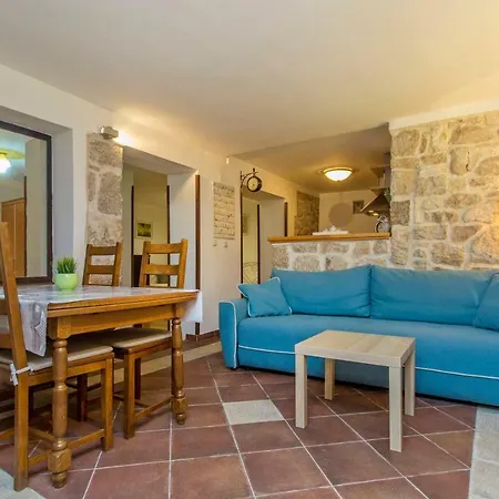 Ivan Center Apartamento