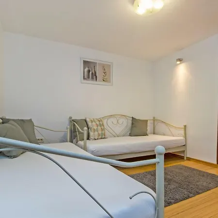 Ivan Center Apartment *