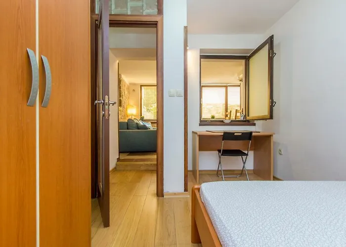 Ivan Center Apartman *